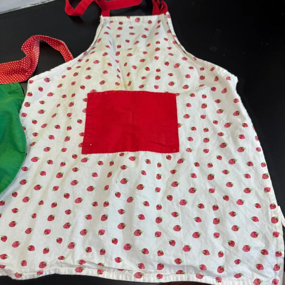 Vintage Apron Set 2pc Womens OS Green Red Strawberry Polka Dot Retro Cottagecore